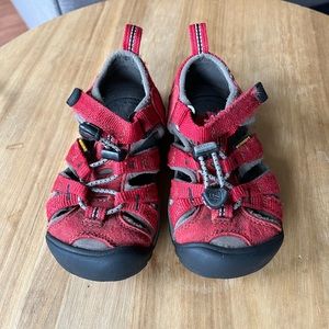 Keen Washable Kids Sandals size 9